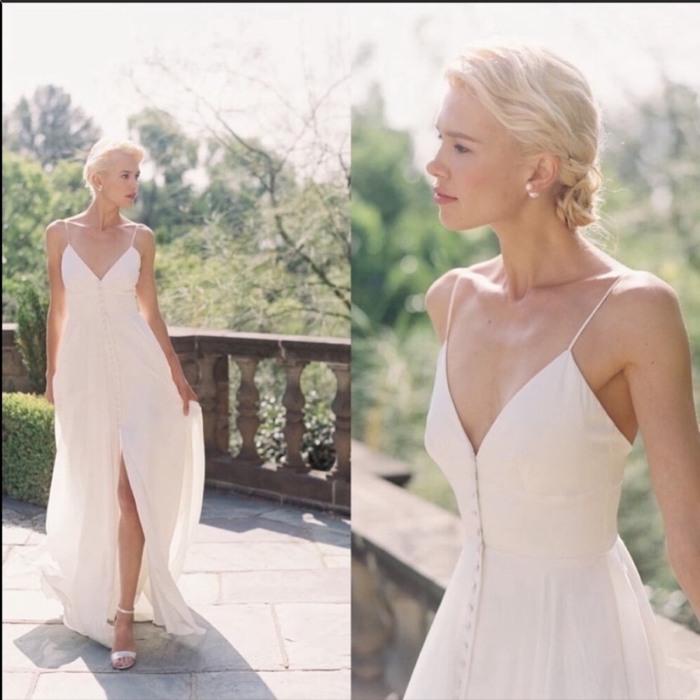 Elegant White Spaghetti Strap Dress
